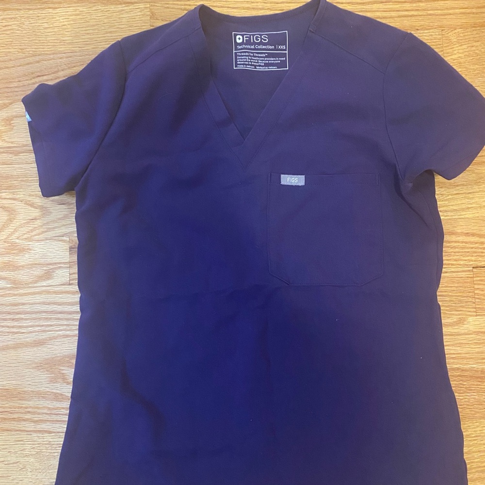 Figs Catarina scrub top